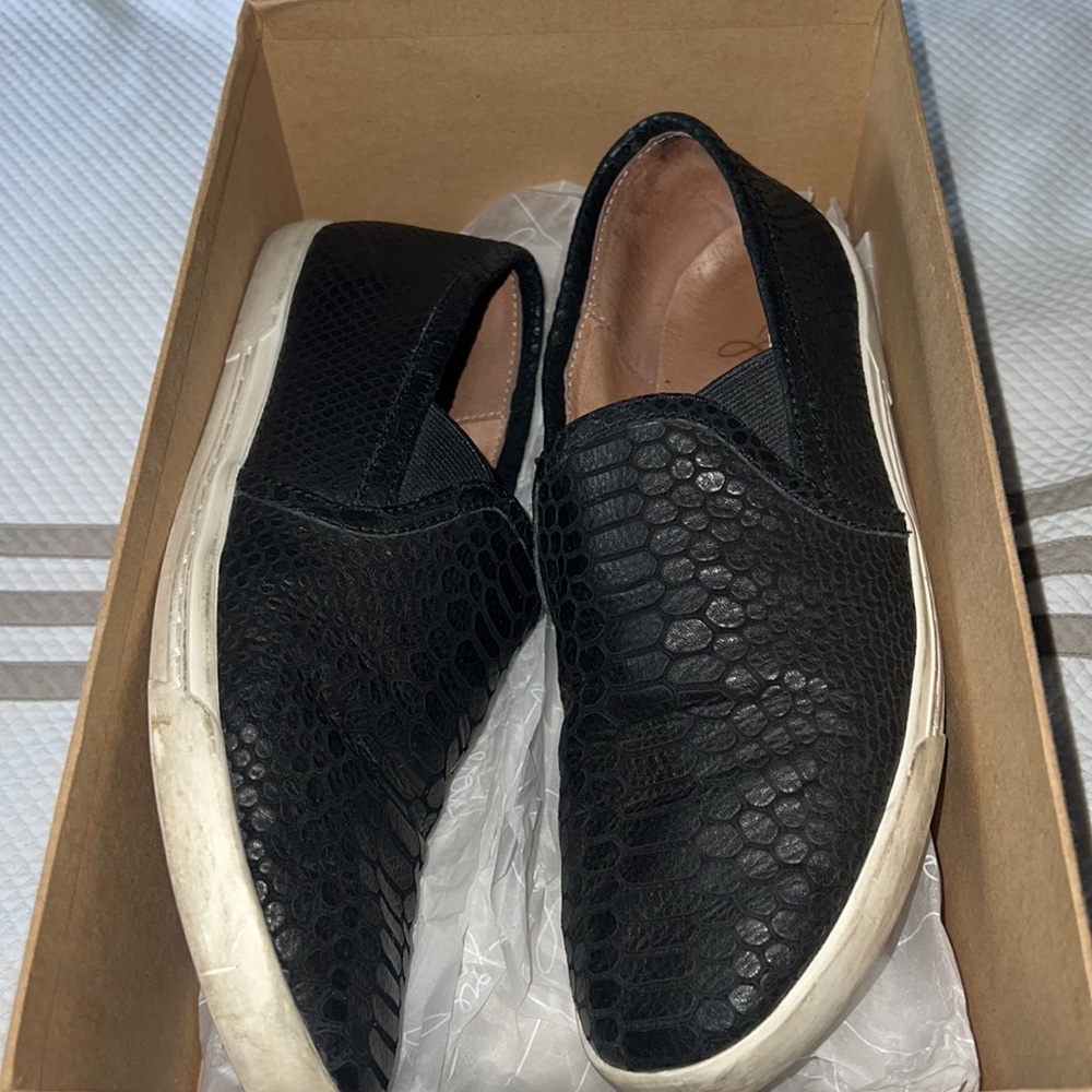 Style - Picture 6 of 6